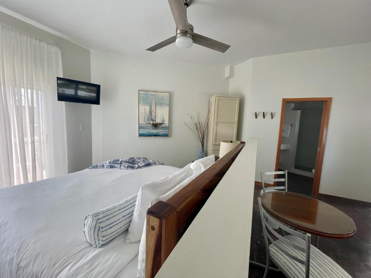 סן פדרו Mata Rocks Resort מראה חיצוני תמונה
