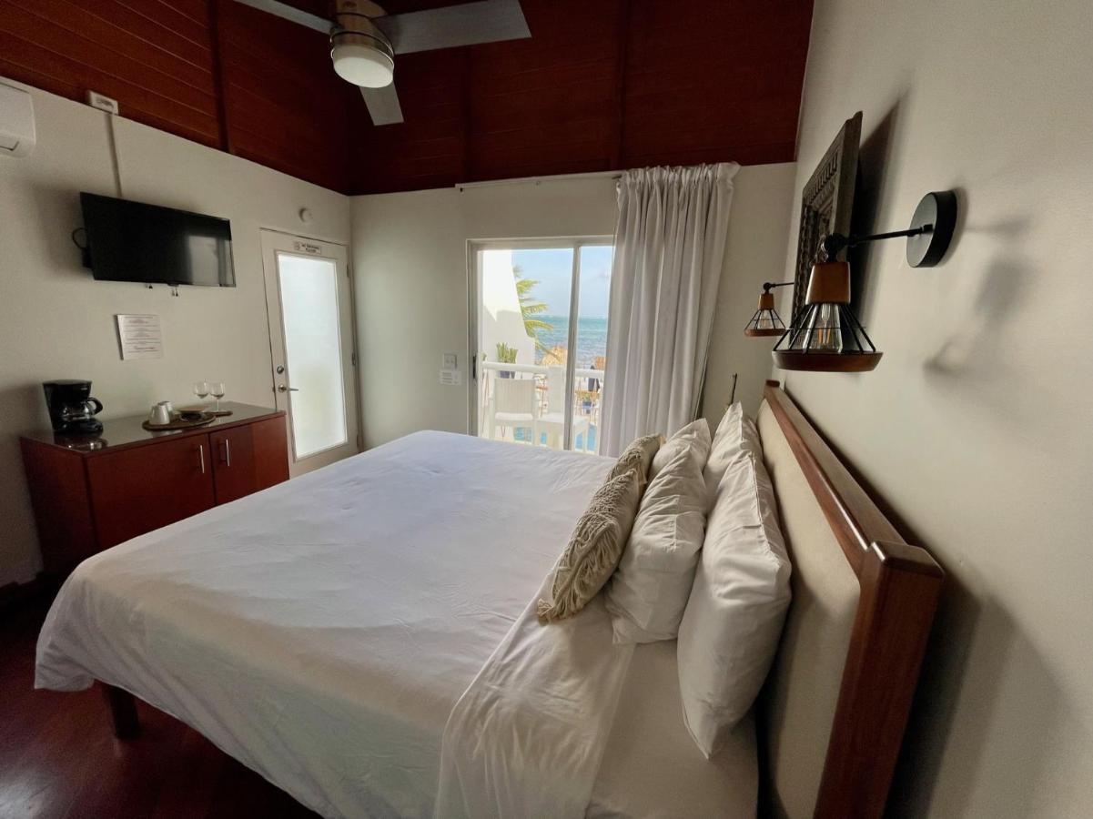 סן פדרו Mata Rocks Resort מראה חיצוני תמונה